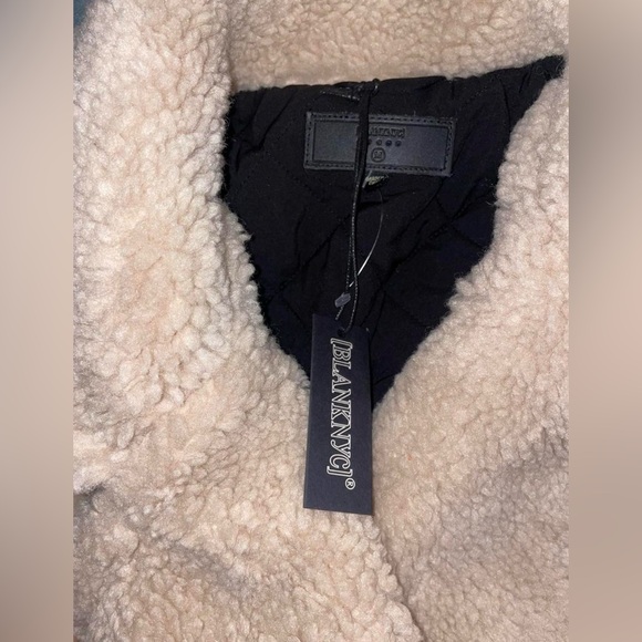 Blank NYC Ivory black faux fur jacket denim M Double breasted belted hem NWT - Picture 5 of 7